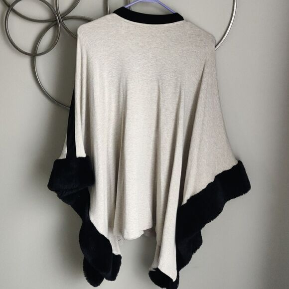 Capote faux fur poncho - Picture 2 of 8